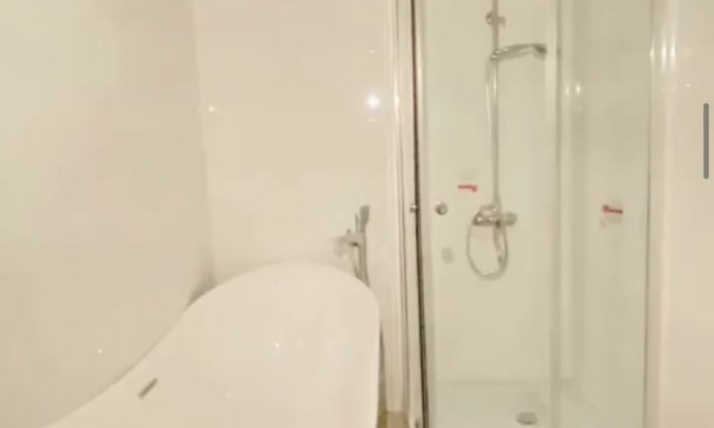 DC190AB0-3EB1-4023-BBFE-D929781A6097_1_105_c